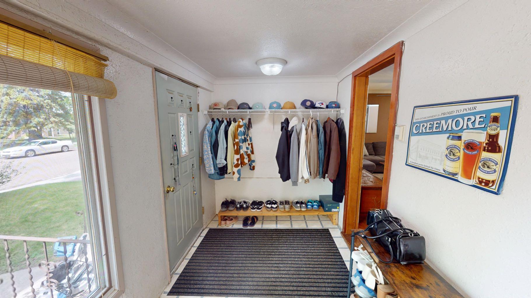 312 3 Street W