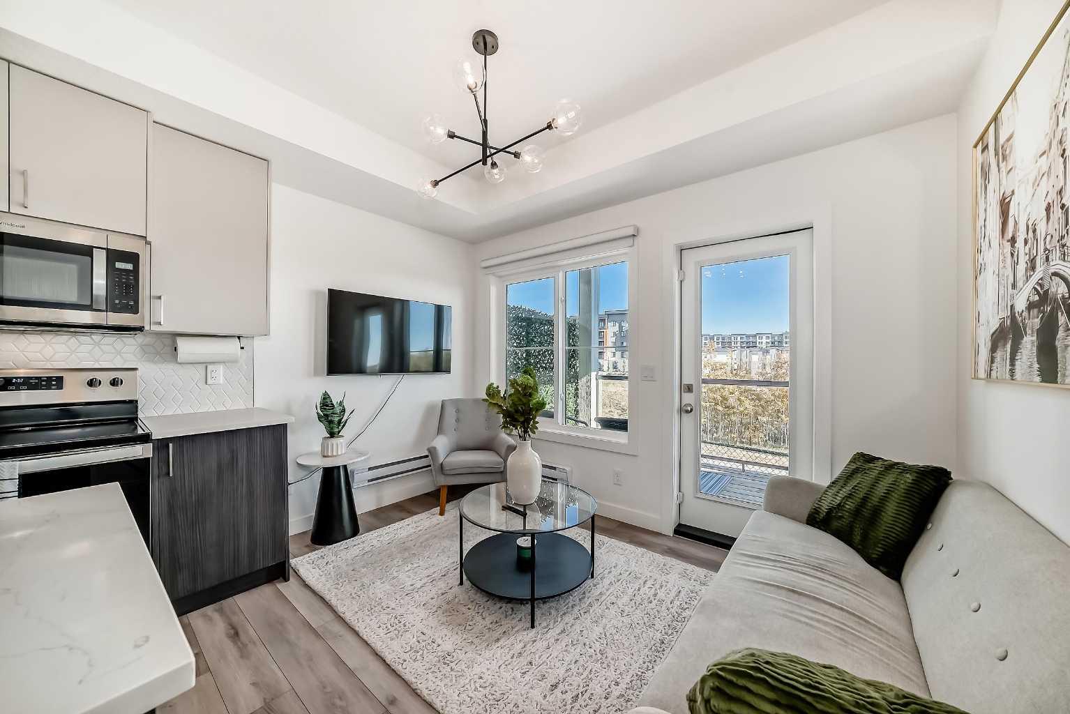 35 Spring Creek Common SW