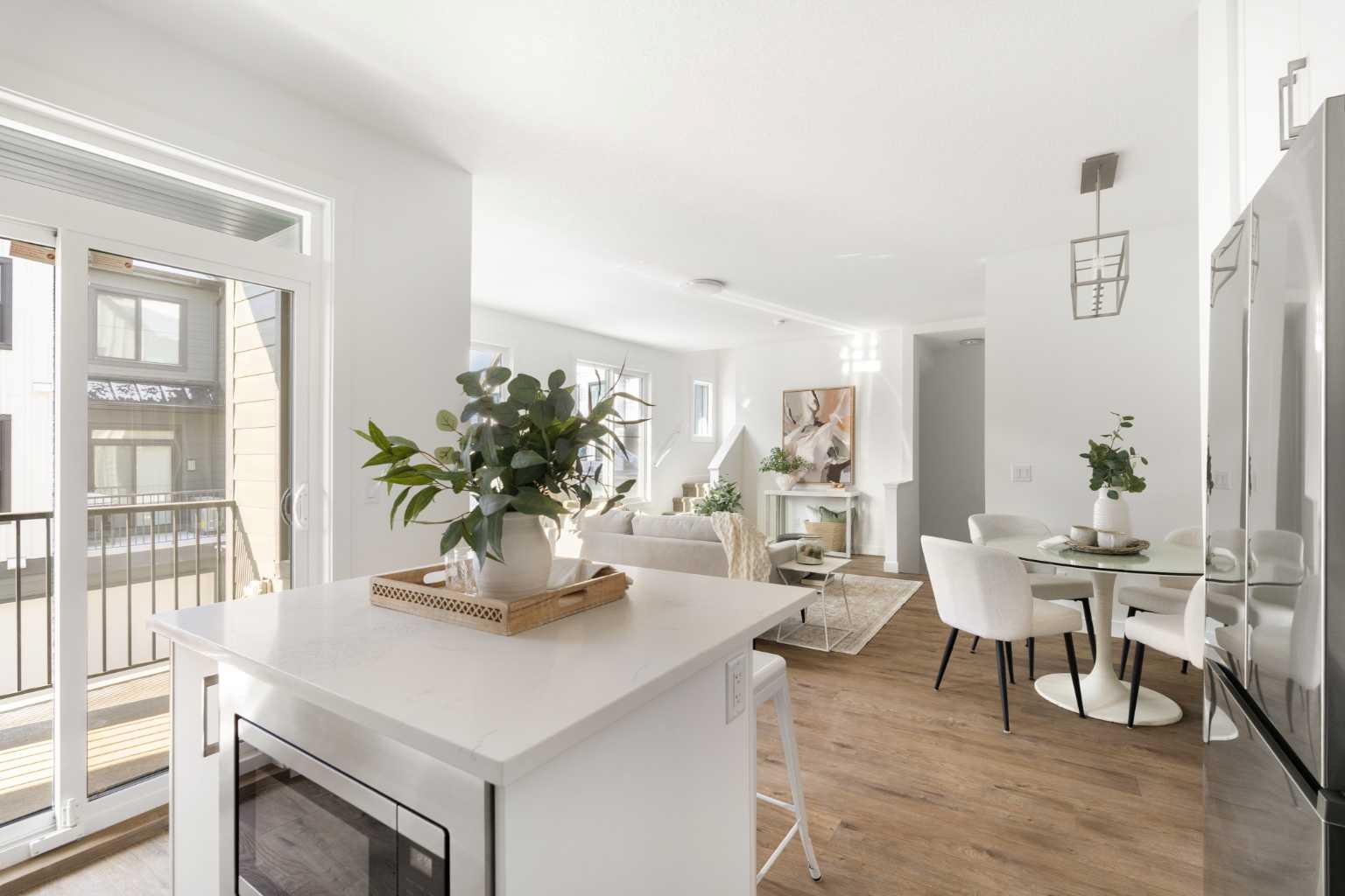 255 Rowmont Boulevard NW 504