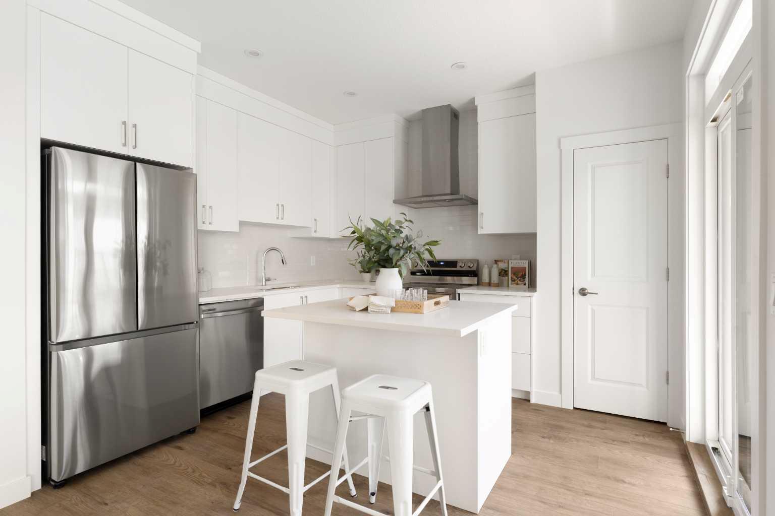 255 Rowmont Boulevard NW 504