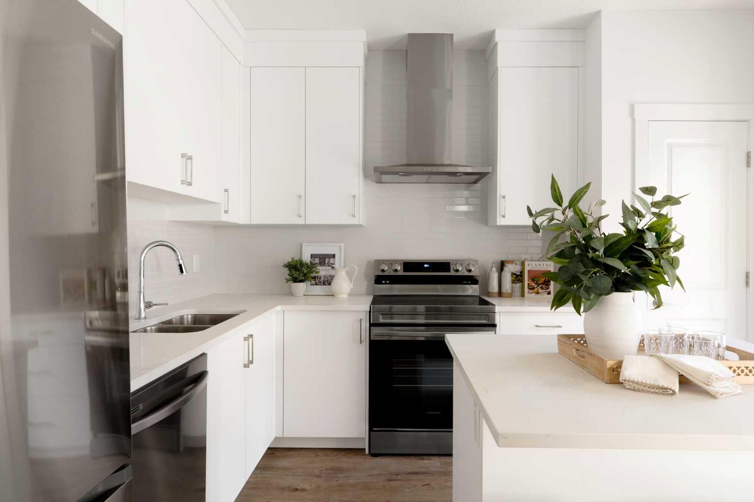 255 Rowmont Boulevard NW 504