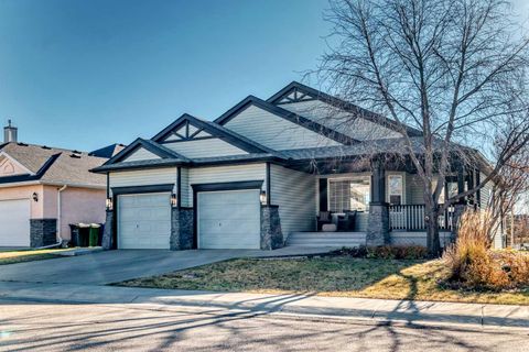161 West Creek Pond Chestermere AB T1X 1H4
