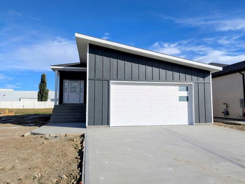 Photo of 324 Somerside Road SE, Medicine Hat, AB T1B 0R2 (MLS # A2336908)