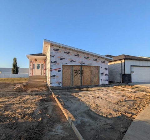 Photo of 324 Somerside Road SE, Medicine Hat, AB T1B 0R2 (MLS # A2336908)