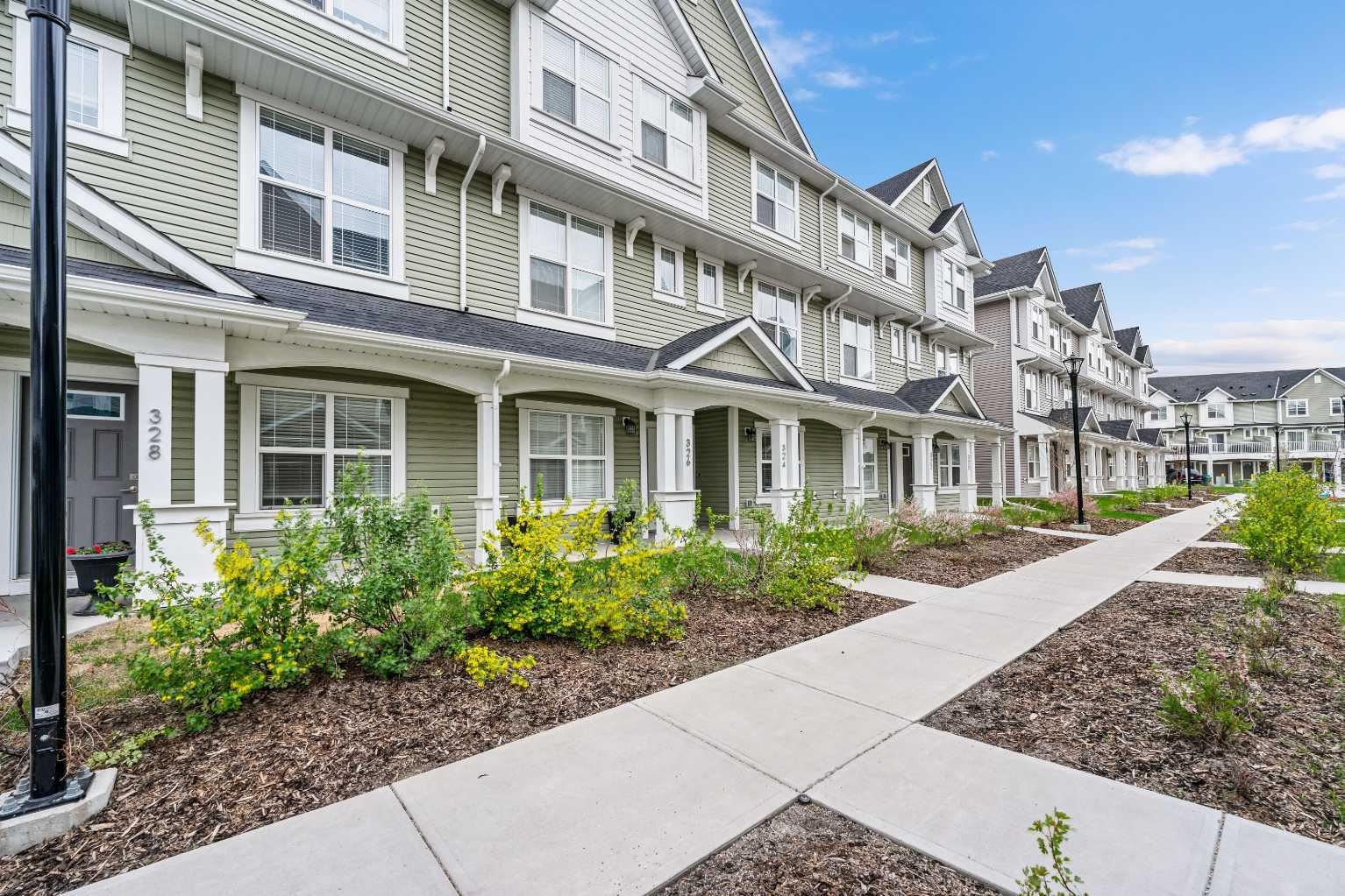 324 Copperstone Manor SE
