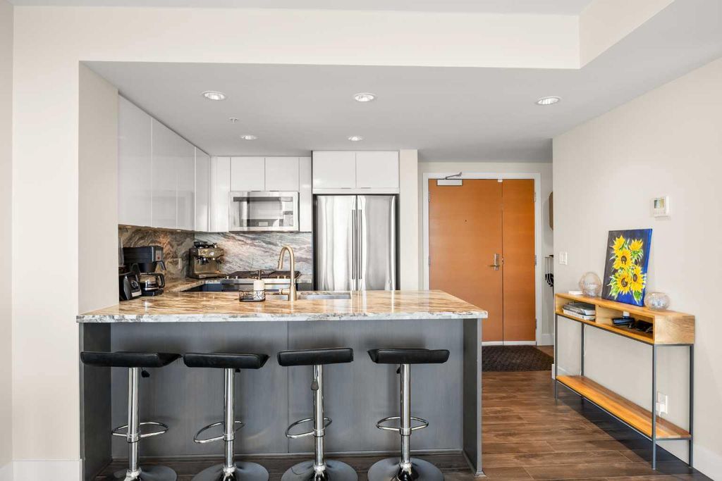 Photo of 510 6 Avenue SE #3203, Calgary, AB T2G 1L7 (MLS # A2280638)