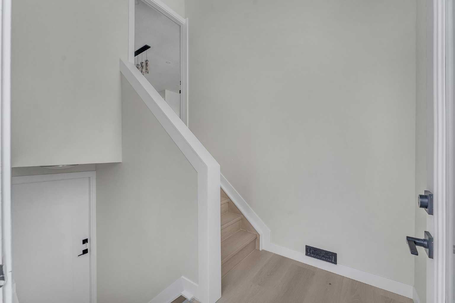 8420 Centre Street NE