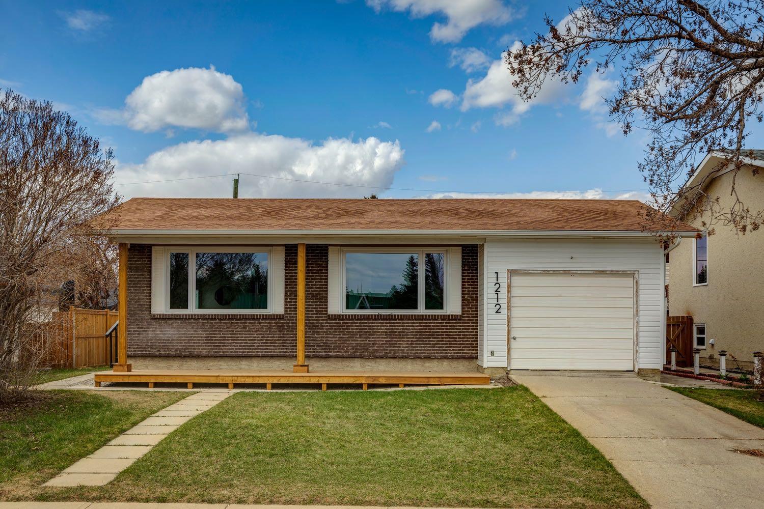 1212 Lake Sylvan Drive SE