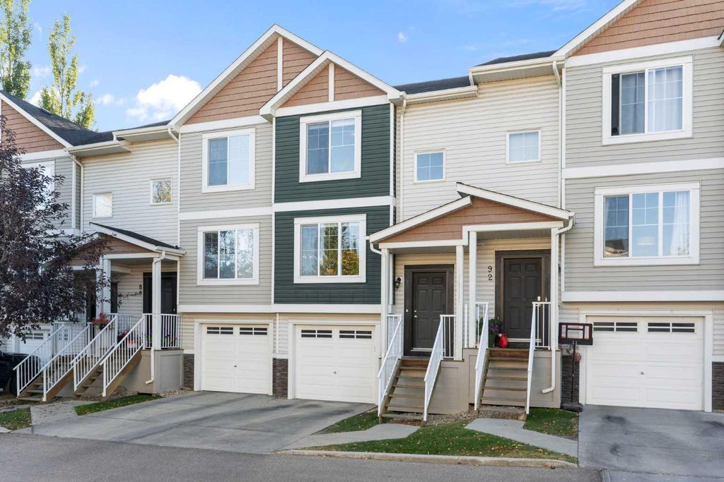 Photo of 90 Pantego Lane NW, Calgary, AB T3K 0T1 (MLS # A2275779)