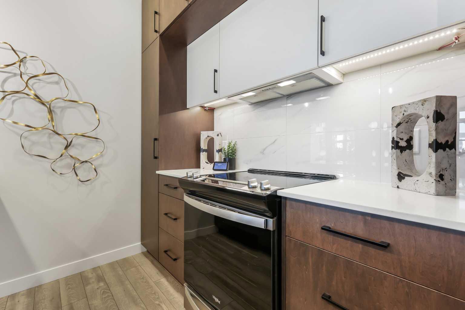 255 Les Jardins Park SE 103