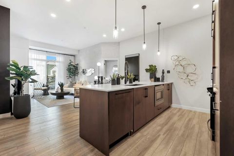 255 Les Jardins Park SE 103 Calgary AB T2C 5W9