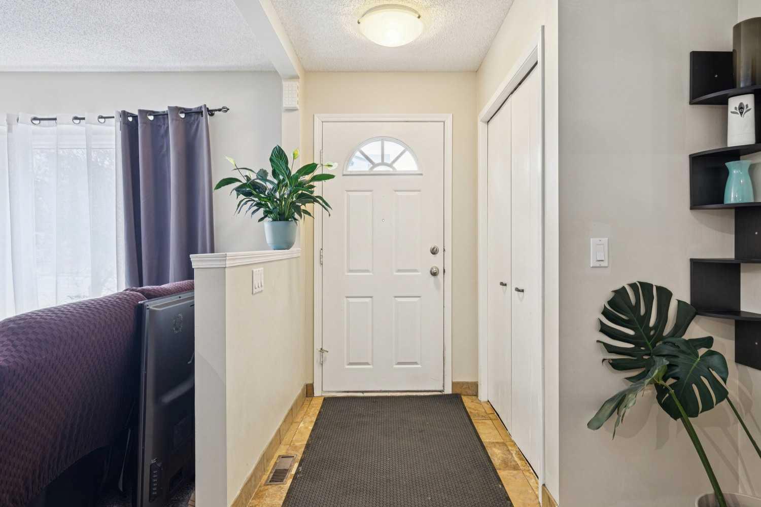 206 Cedarwood Park SW