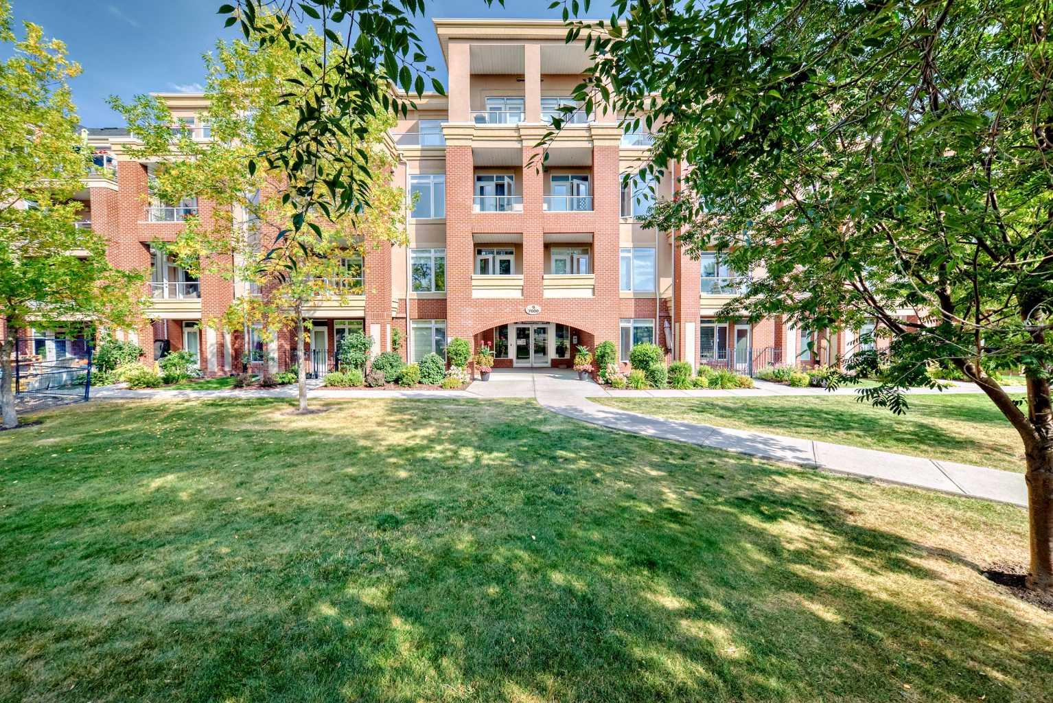 14 Hemlock Crescent SW 7204