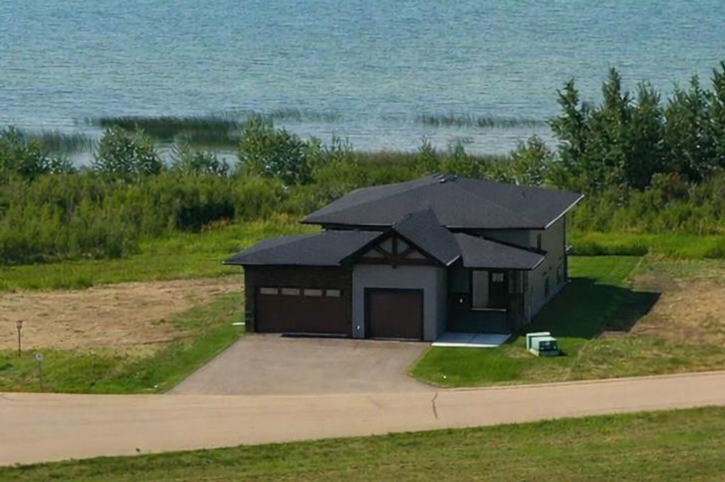 Photo of 10 Twin Rose Court, Jarvis Bay, AB T4S 1R8 (MLS # A2284173)