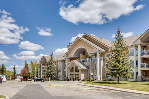 Photo of 728 Country Hills Road NW #301, Calgary, AB T3K 5K8 (MLS # A2313793)