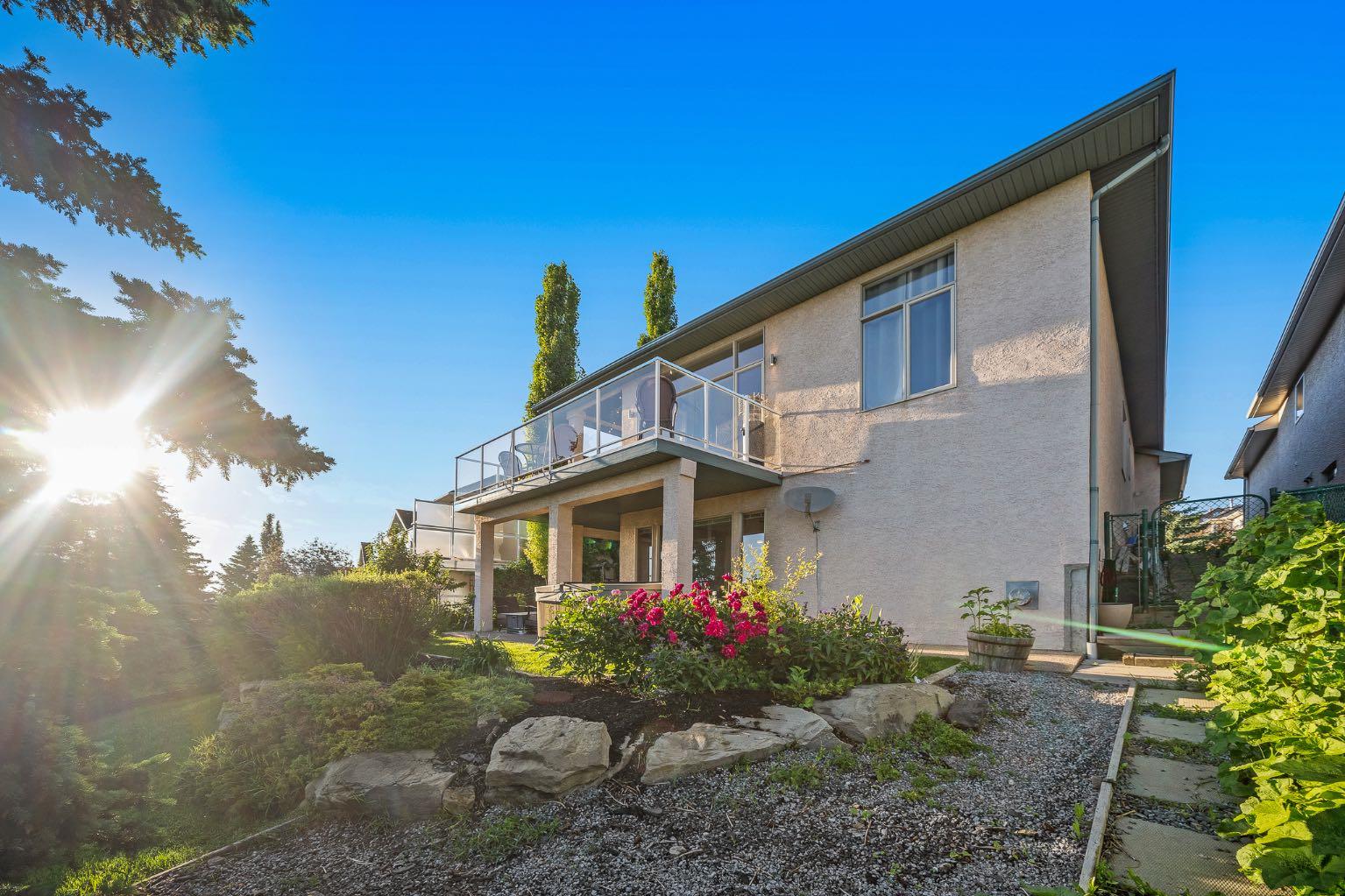 19 Gleneagles View