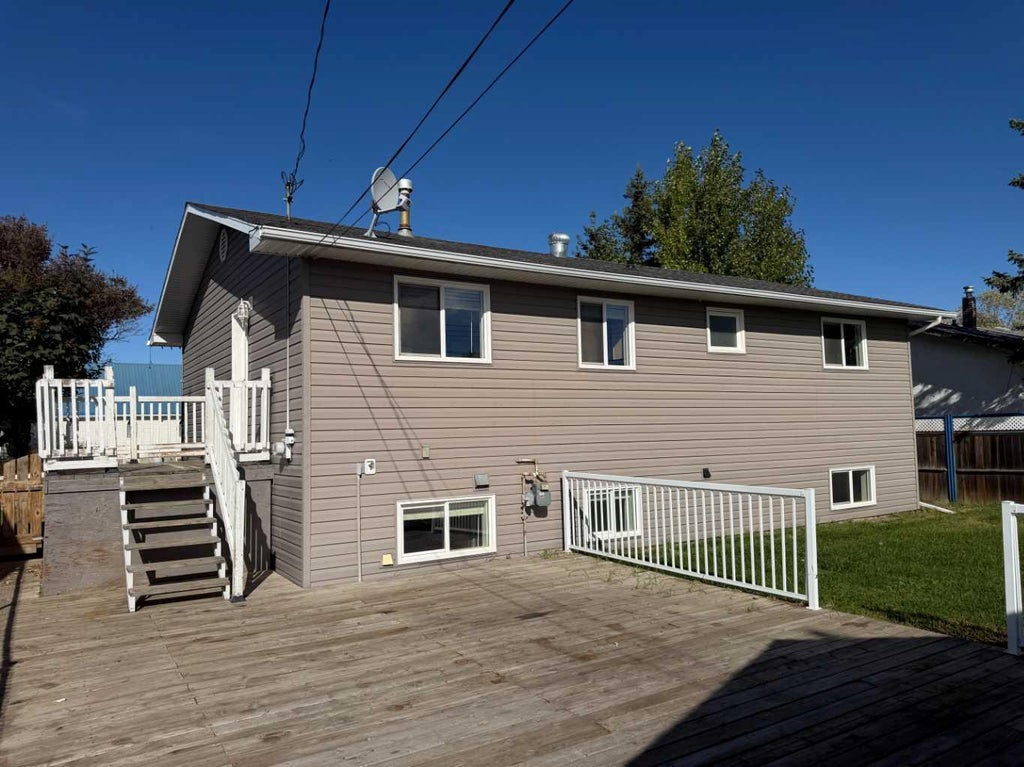 Photo of 9915 97 Avenue, Wembley, AB T0H 3S0 (MLS # A2347850)