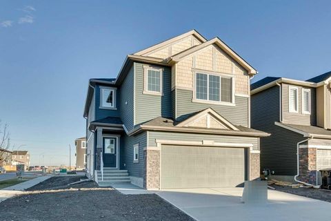 290 Hotchkiss Common SE Calgary AB T3S 0N5