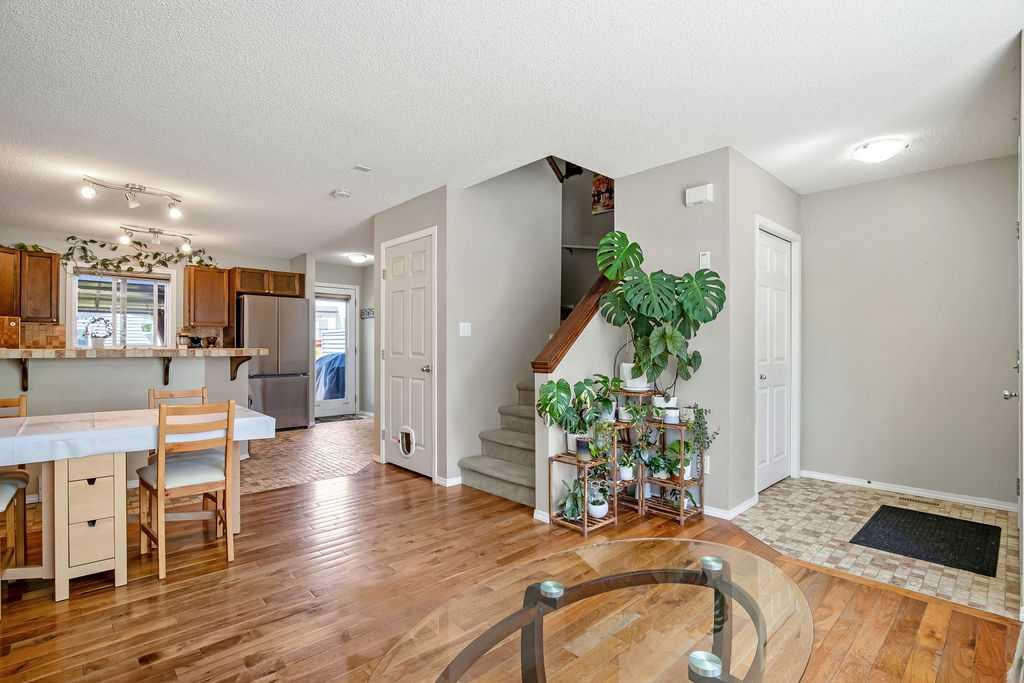 275 Everstone Drive SW