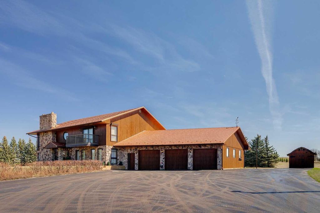 Photo of 302 Macleod Trail, Rural Foothills County, AB T1S 5J4 (MLS # A2303869)