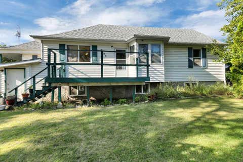 Photo of 5156 47 Street, Innisfail, AB T4G 1L7 (MLS # A2335373)