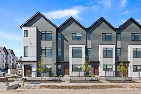 293 Dieppe Drive SW Calgary AB T3E 8H6