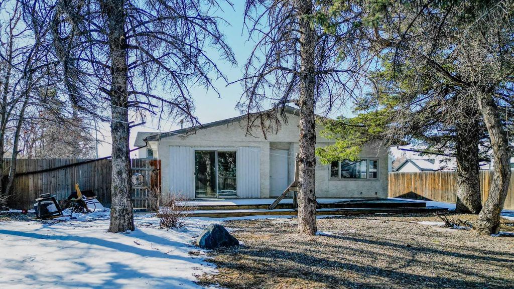 Photo of 221 N 250 E, Raymond, AB T0K 2S0 (MLS # A2292231)