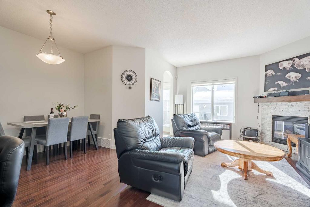 Photo of 29 Evansridge Circle NW, Calgary, AB T3P 0H9 (MLS # A2288028)