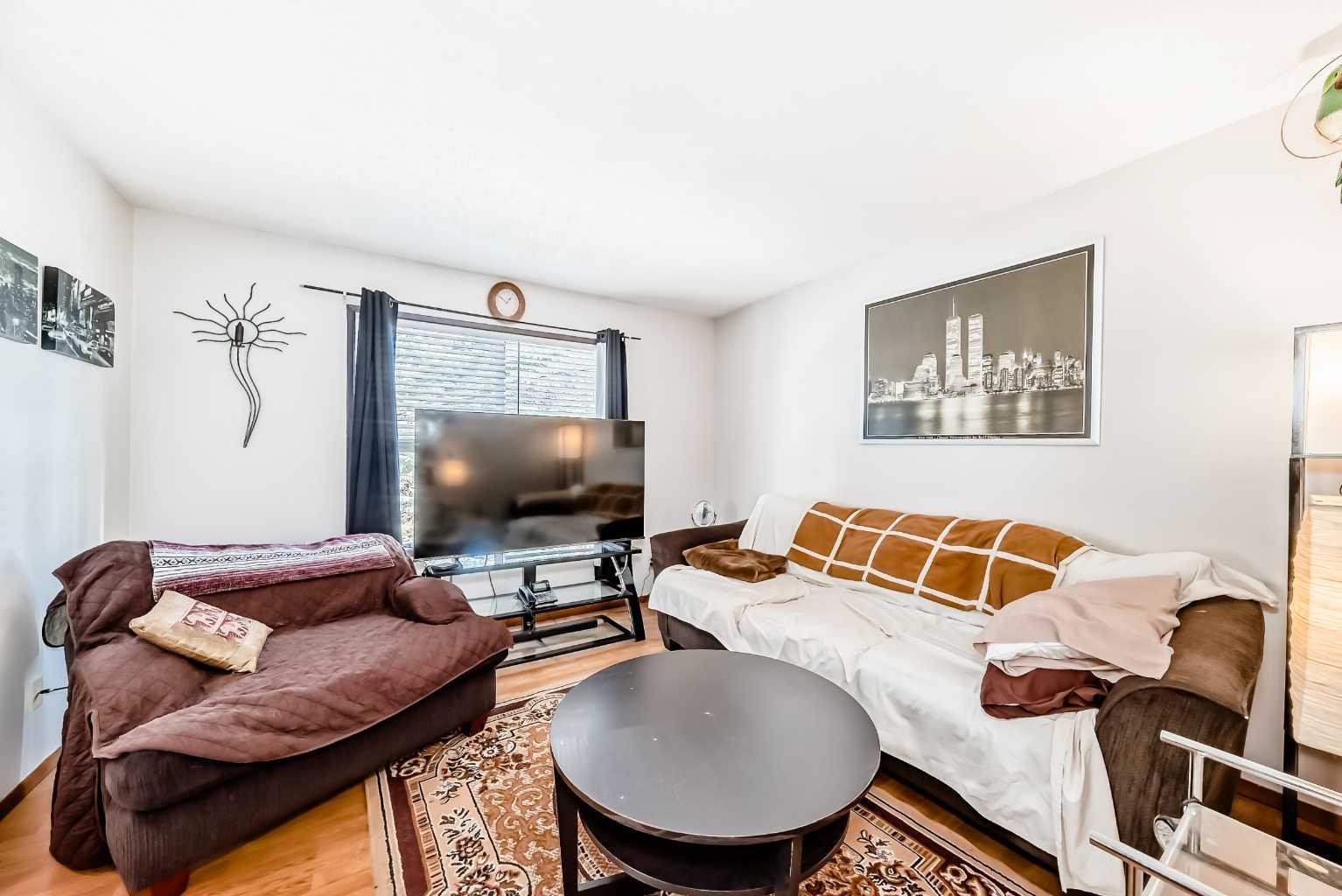 27 Martinview Crescent NE