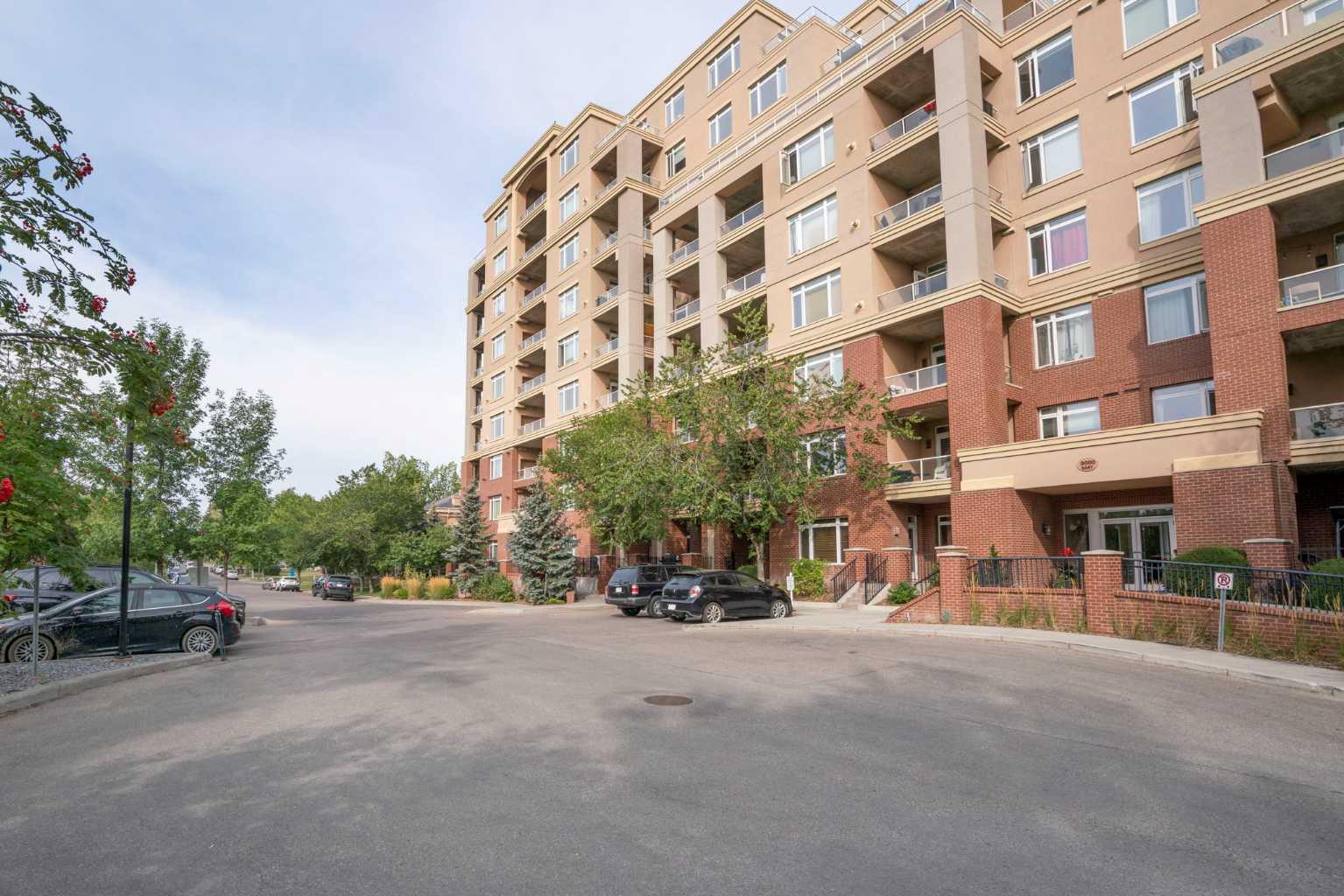 24 Hemlock Crescent SW 3803