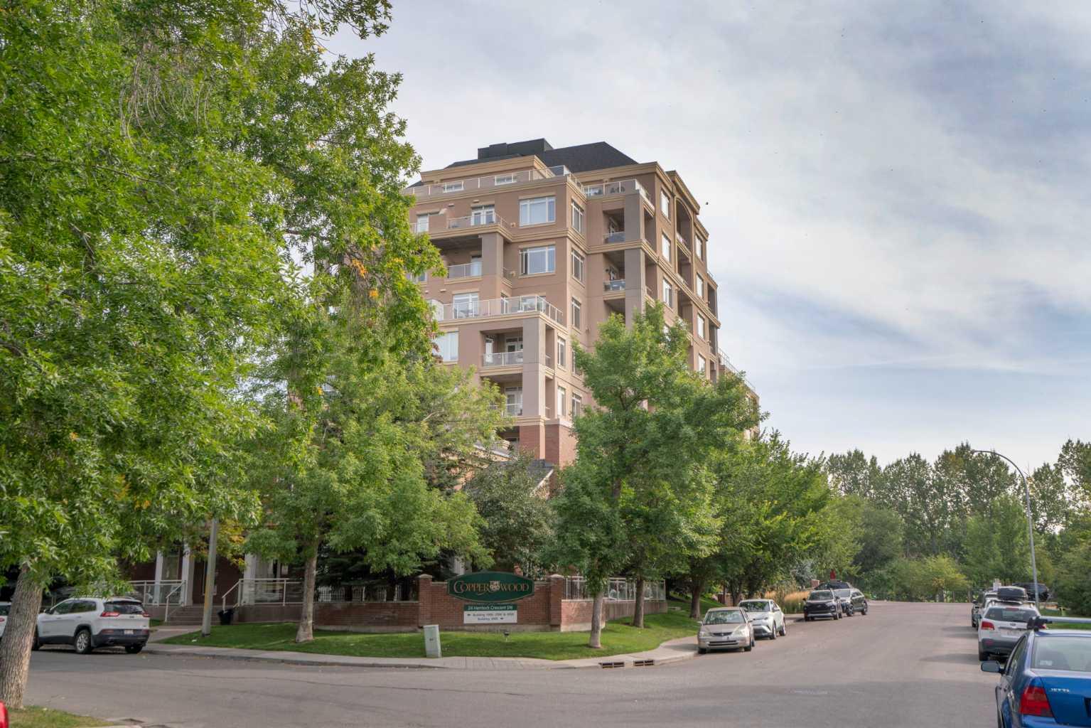 24 Hemlock Crescent SW 3803