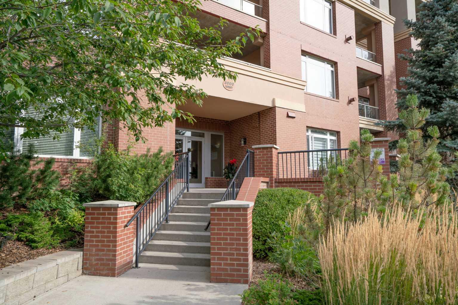 24 Hemlock Crescent SW 3803