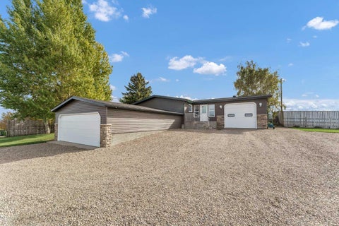 Photo of 12002 Range Road 65, Rural Cypress County, AB T0K 1Z0 (MLS # A2351233)