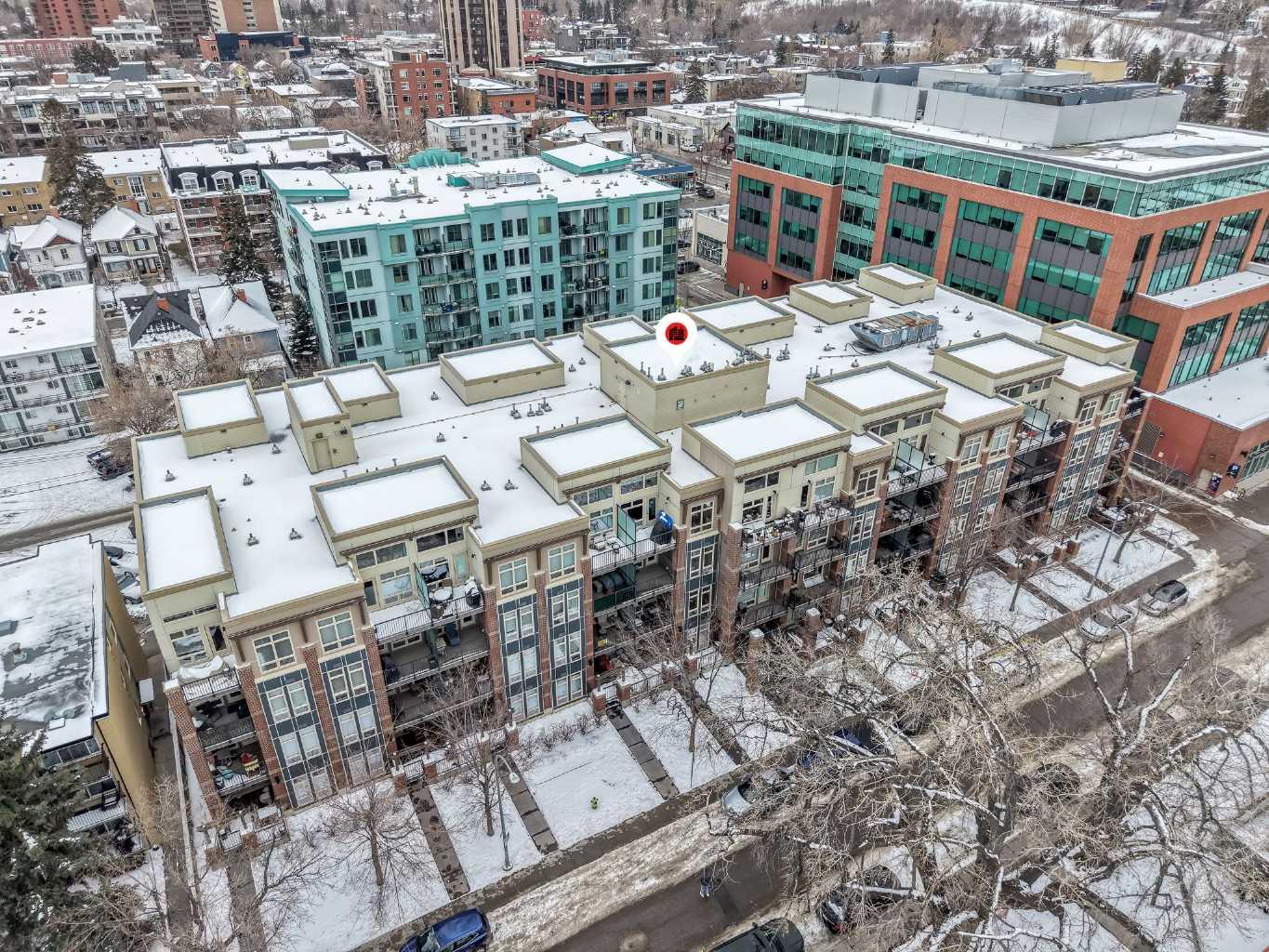 323 20 Avenue SW 220