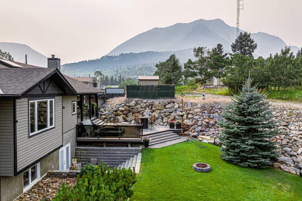 Photo of 22606 10 Avenue, Hillcrest, AB T0K 1C0 (MLS # A2337282)