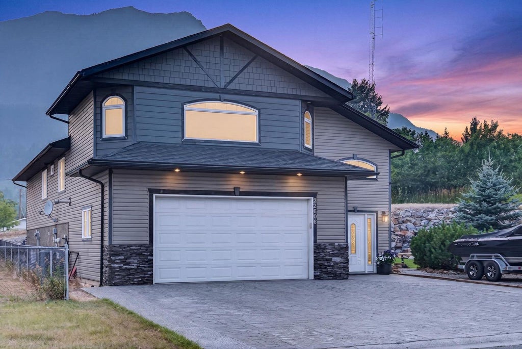 Photo of 22606 10 Avenue, Hillcrest, AB T0K 1C0 (MLS # A2337282)