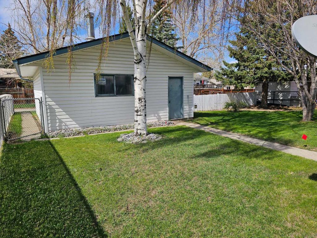 Photo of 2410 25 Street, Nanton, AB T0L 1R0 (MLS # A2309255)