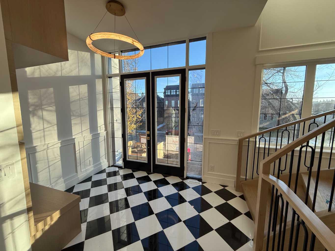 1910 Broadview Road NW