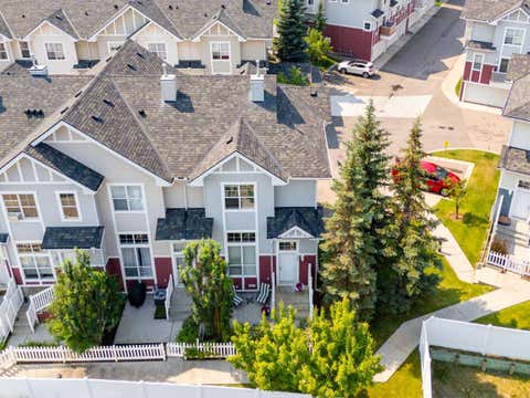 Photo of 3032 New Brighton Gardens SE, Calgary, AB T2Z 0A5 (MLS # A2329950)