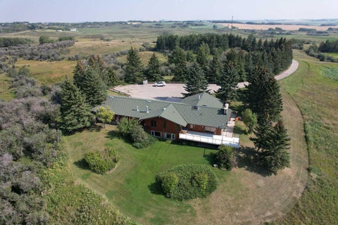 Photo of 273167 Range Road 25, Rural Rocky View County, AB T4B 4P6 (MLS # A2346028)
