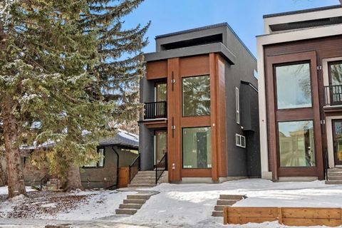 2521 19A Street Calgary AB T2T 4Z1