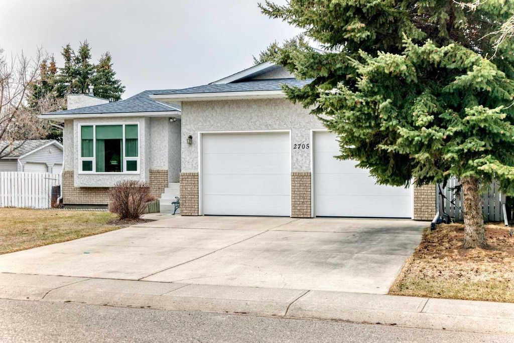 Photo of 2705 23A Avenue, Nanton, AB T0L 1R0 (MLS # A2296243)