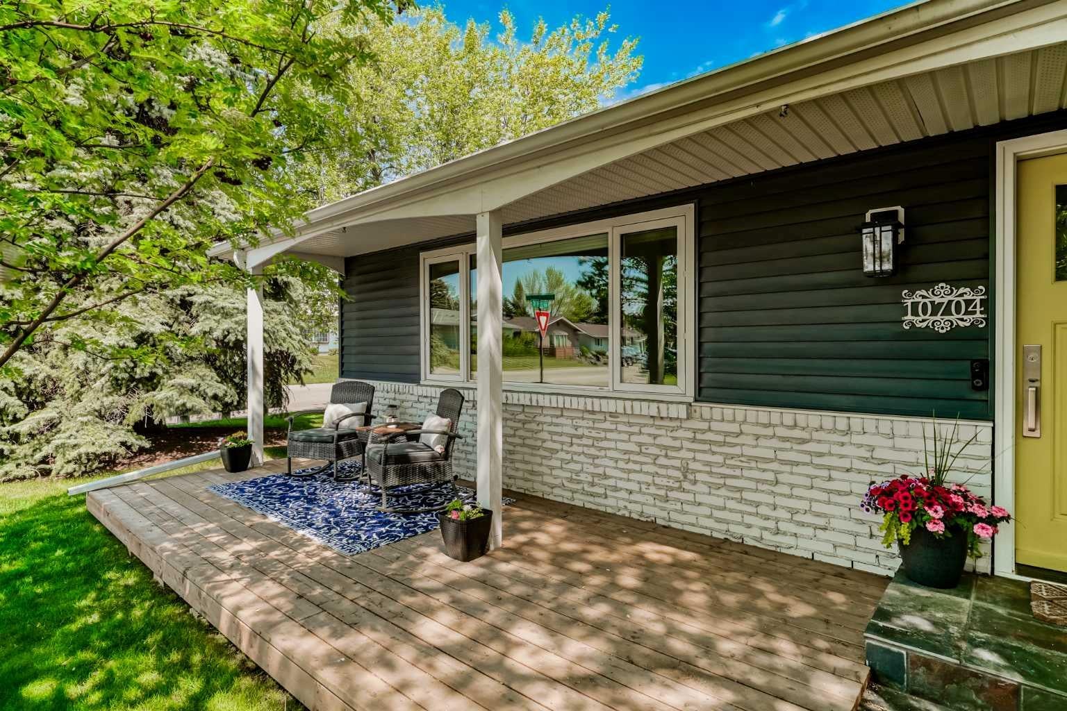 10704 Maplecrest Road SE