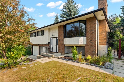 Photo of 5467 Dalrymple Crescent NW, Calgary, AB T3A 1R4 (MLS # A2333838)