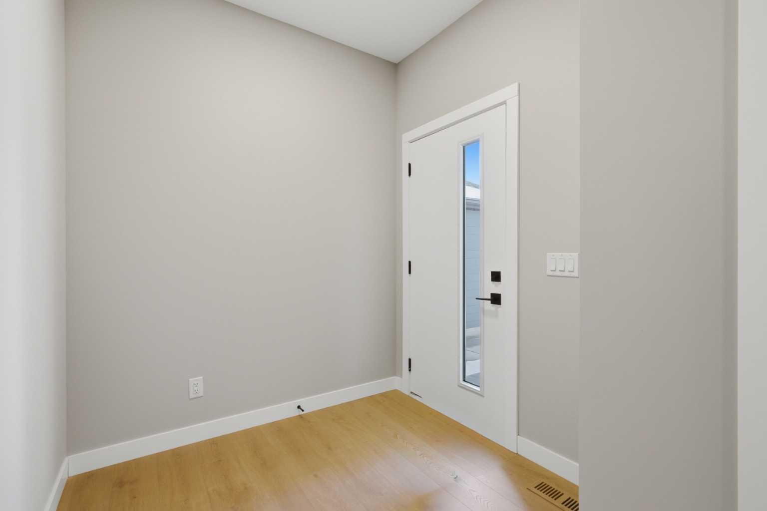 139 Belvedere Crescent SE