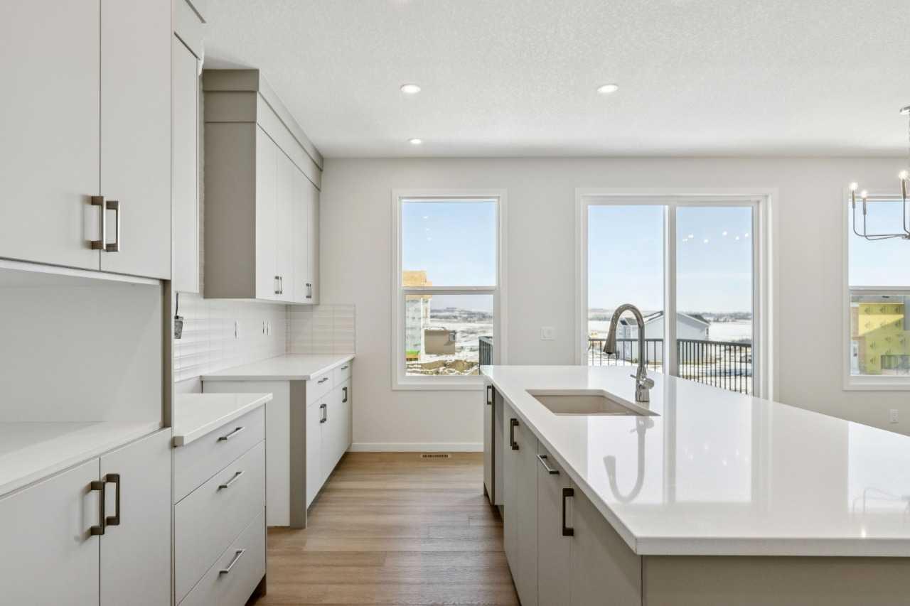 38 Annette Green NW