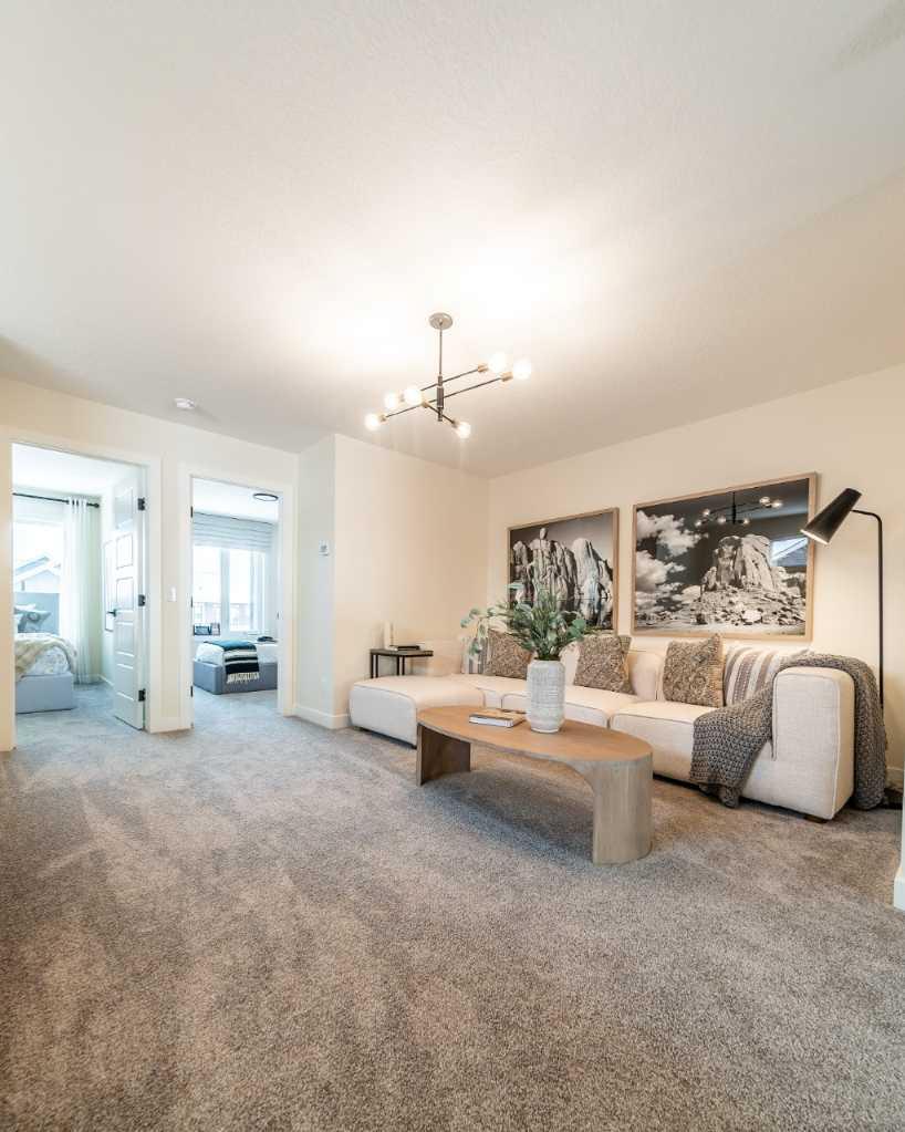 588 Buffaloberry Manor SE