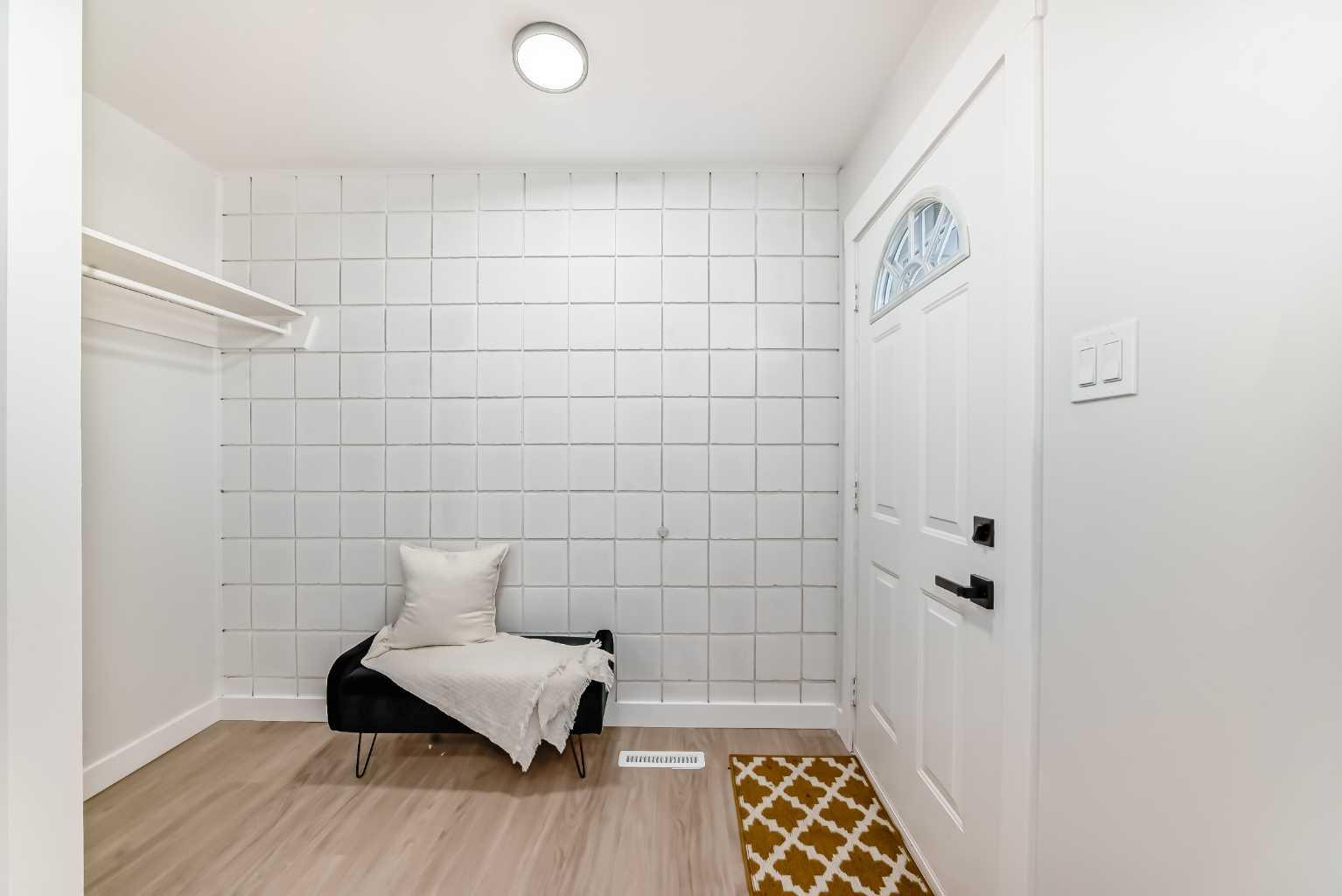 2211 19 Street NE 146