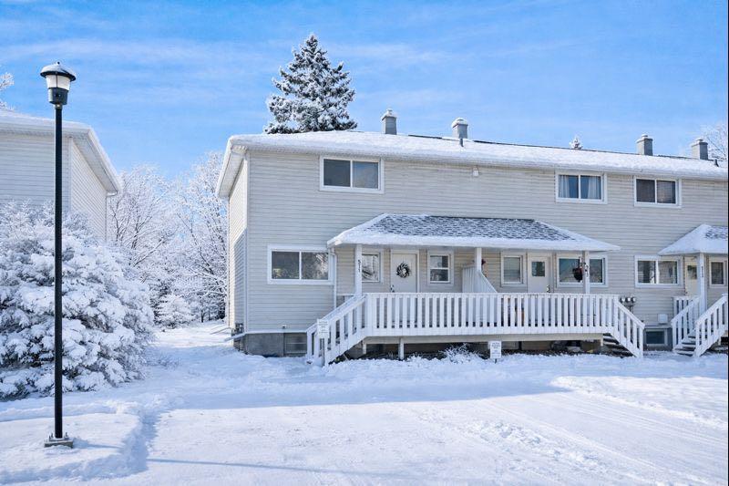 571 Killarney Glen Court SW