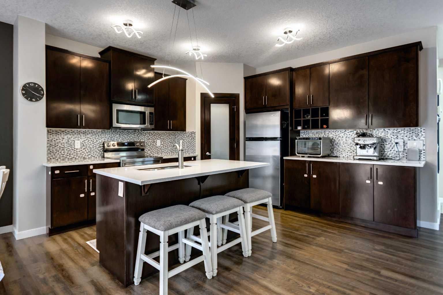 26 Walden Court SE